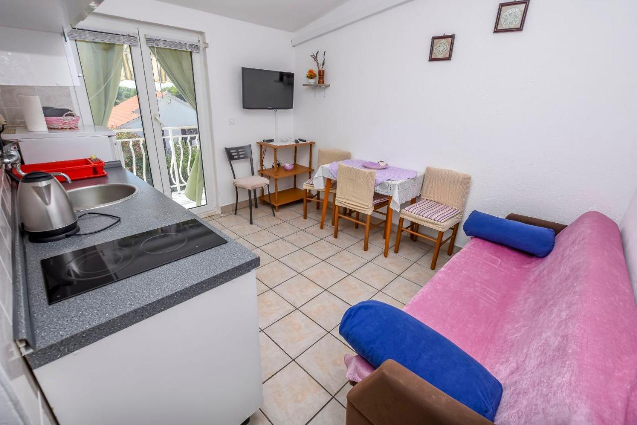Apartments Karleusa Rogoznica  Bagian luar foto